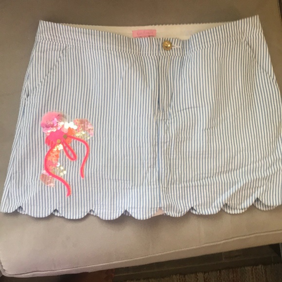 Lilly Pulitzer Pants - EUC Lilly Pulitzer Colette Skort - Blue Seersucker